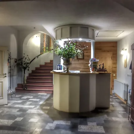 Schloss Weissenburg Uhlstadt-Kirchhasel