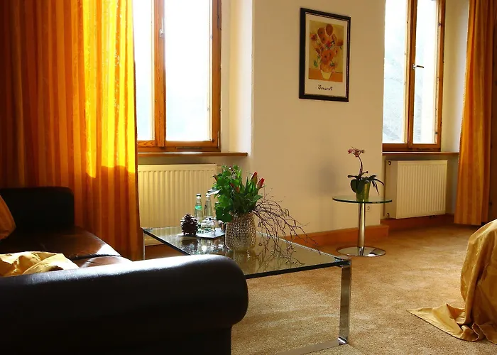 Schloss Weissenburg Отель