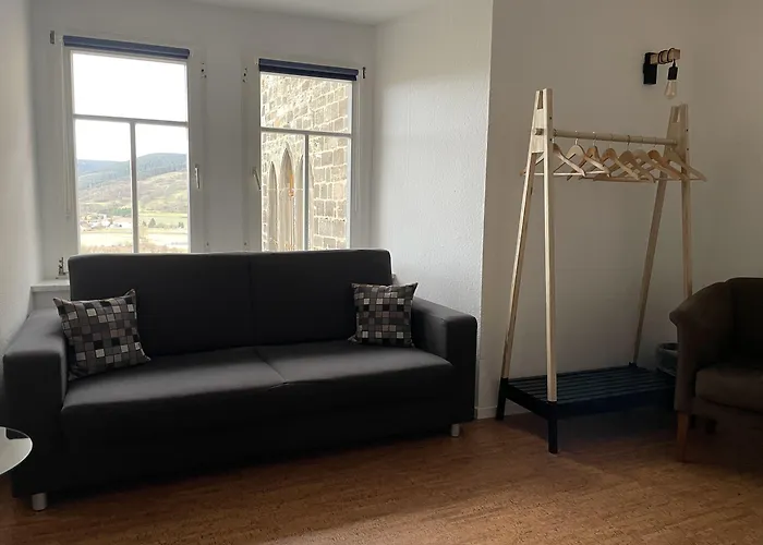 Отель Schloss Weissenburg 3*